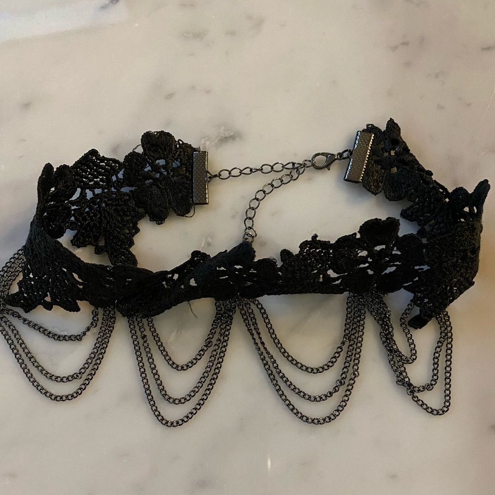 Black Lace & Chain Choker